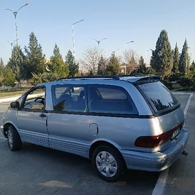 Toyota Previa 1992
