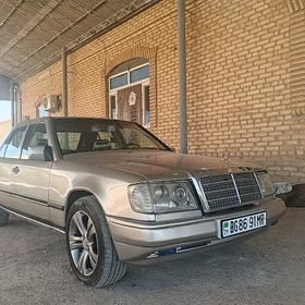 Mercedes-Benz 230E 1985