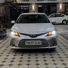 Toyota Camry 2022