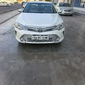 Toyota Camry 2015
