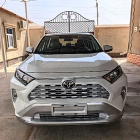 Toyota RAV4 2021