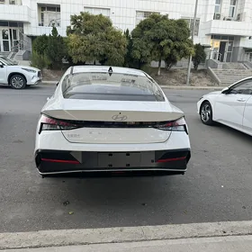 Hyundai Elantra 2026