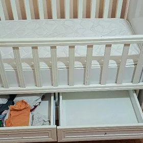 Çaga krowat matrasy bilen