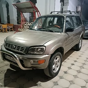 Toyota RAV4 2000