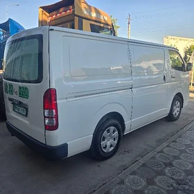 Toyota Hiace 2008