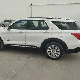 Ford Explorer 2024