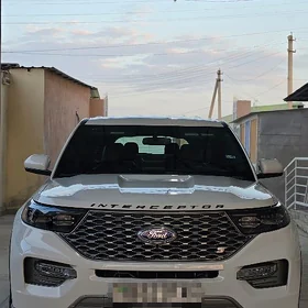 Ford Explorer 2024
