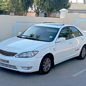 Toyota Camry 2004
