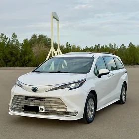 Toyota Sienna 2022