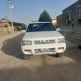 Nissan Pathfinder 1997
