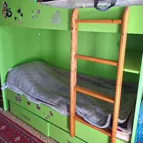 Двухярусная кровать