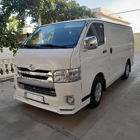 Toyota Hiace 2025