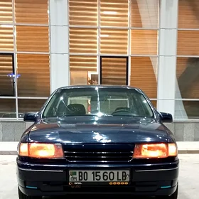 Opel Vectra 1992