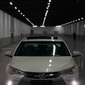 Toyota Camry 2017