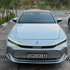 Toyota Crown 2023