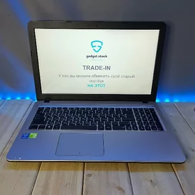 Noutbuk asus i5