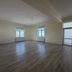 GURTLY 190M2  JAÝ