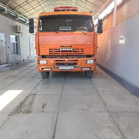 Kamaz 6520 2012