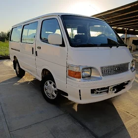 Toyota Hiace 2003