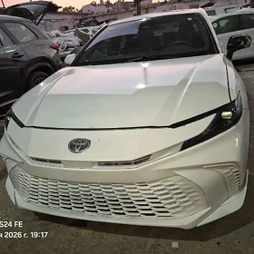 Toyota Camry 2025