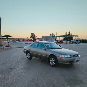 Toyota Camry 2000