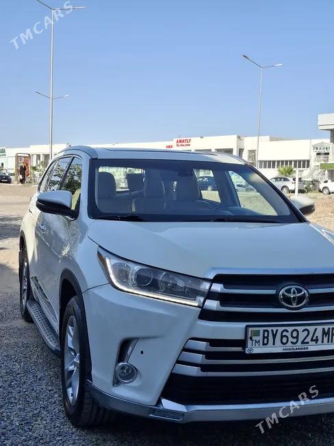 Toyota Highlander 2018 - 1
