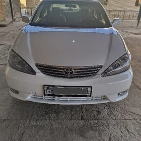 Toyota Camry 2004