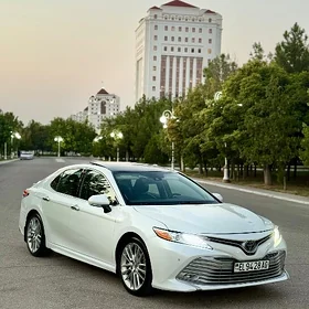 Toyota Camry 2020