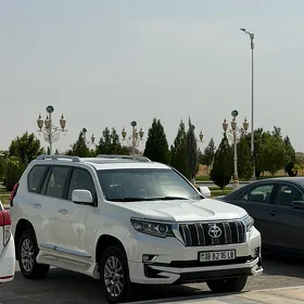 Toyota Land Cruiser Prado 2019