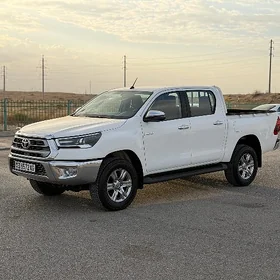Toyota Hilux 2024