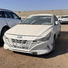 Hyundai Elantra 2022