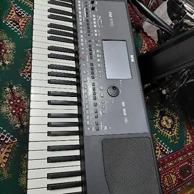 Korg Pa600