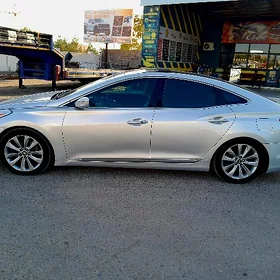 Hyundai Azera 2015