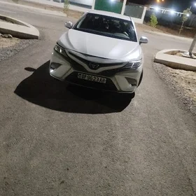 Toyota Camry 2020