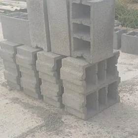 Beton kerpiç