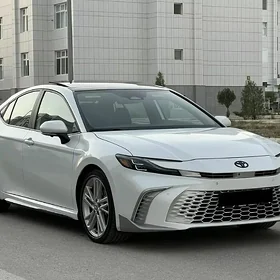 Toyota Camry 2024