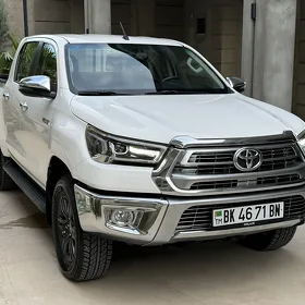 Toyota Hilux 2025