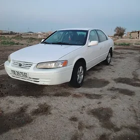 Toyota Camry 1999