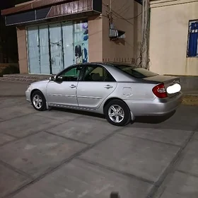 Toyota Camry 2004