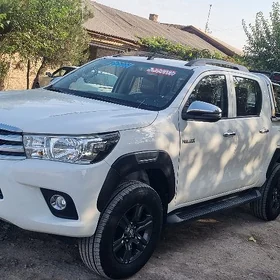 Toyota Hilux 2021