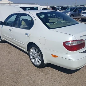 Nissan Maxima 2000