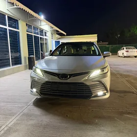 Toyota Camry 2022