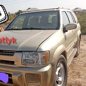Infiniti QX4 1997