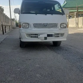Toyota Hiace 2001