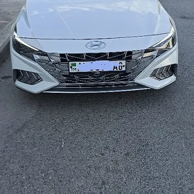 Hyundai Elantra 2021