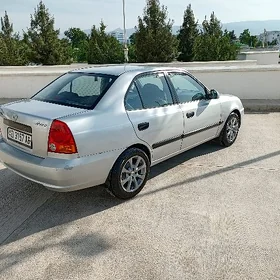 Hyundai Accent 2005