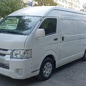 Toyota Hiace 2018