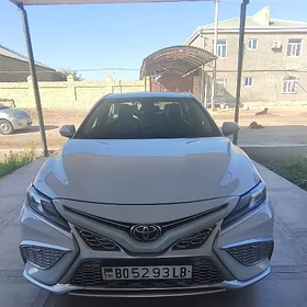 Toyota Camry 2022