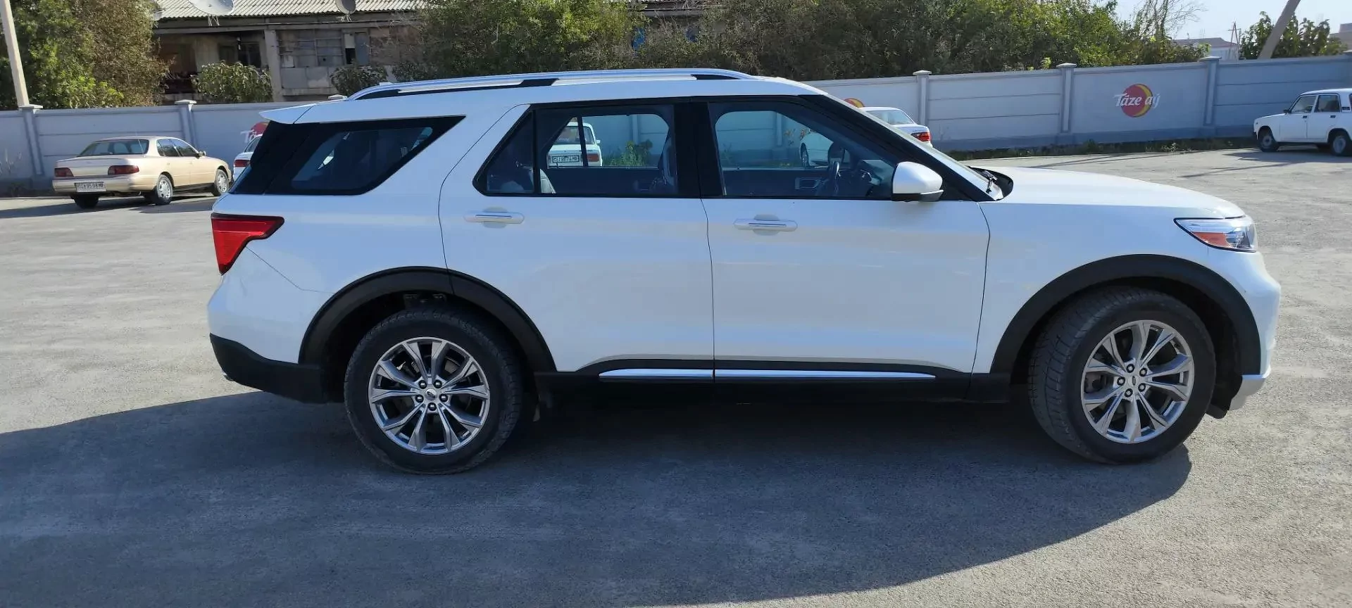 Ford Explorer 2022 - 1