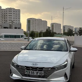Hyundai Elantra 2021